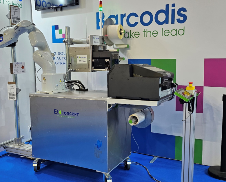 Machine d'impression-pose de Barcodis